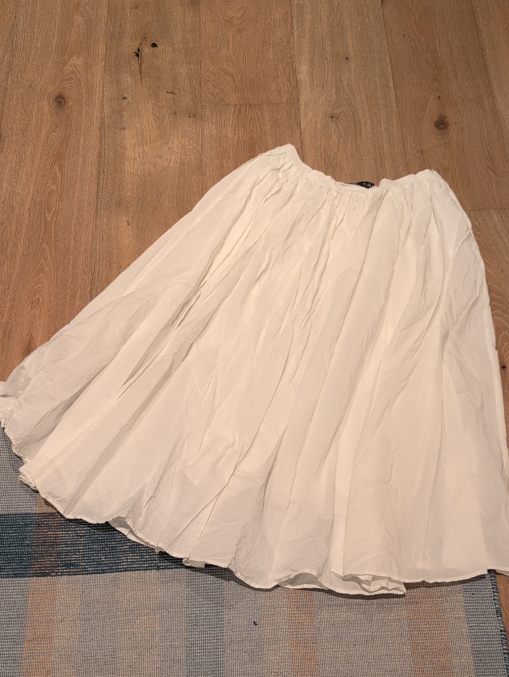 Zara White Flowy Circle Midi Skirt